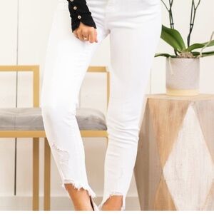 KanCan White Distressed Jeans Size 3/25